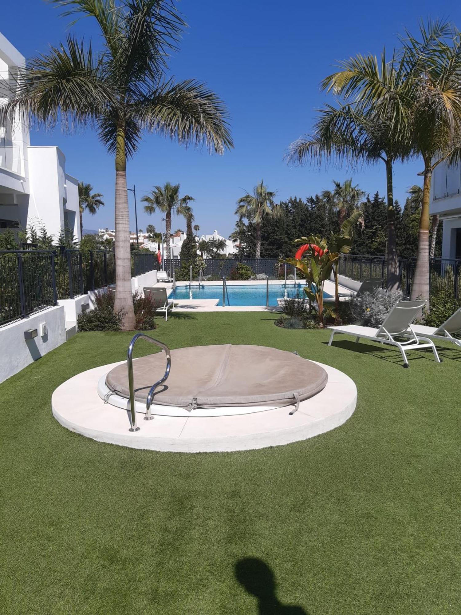 Los Miradores Del Sol By Mar Holidays Estepona Buitenkant foto